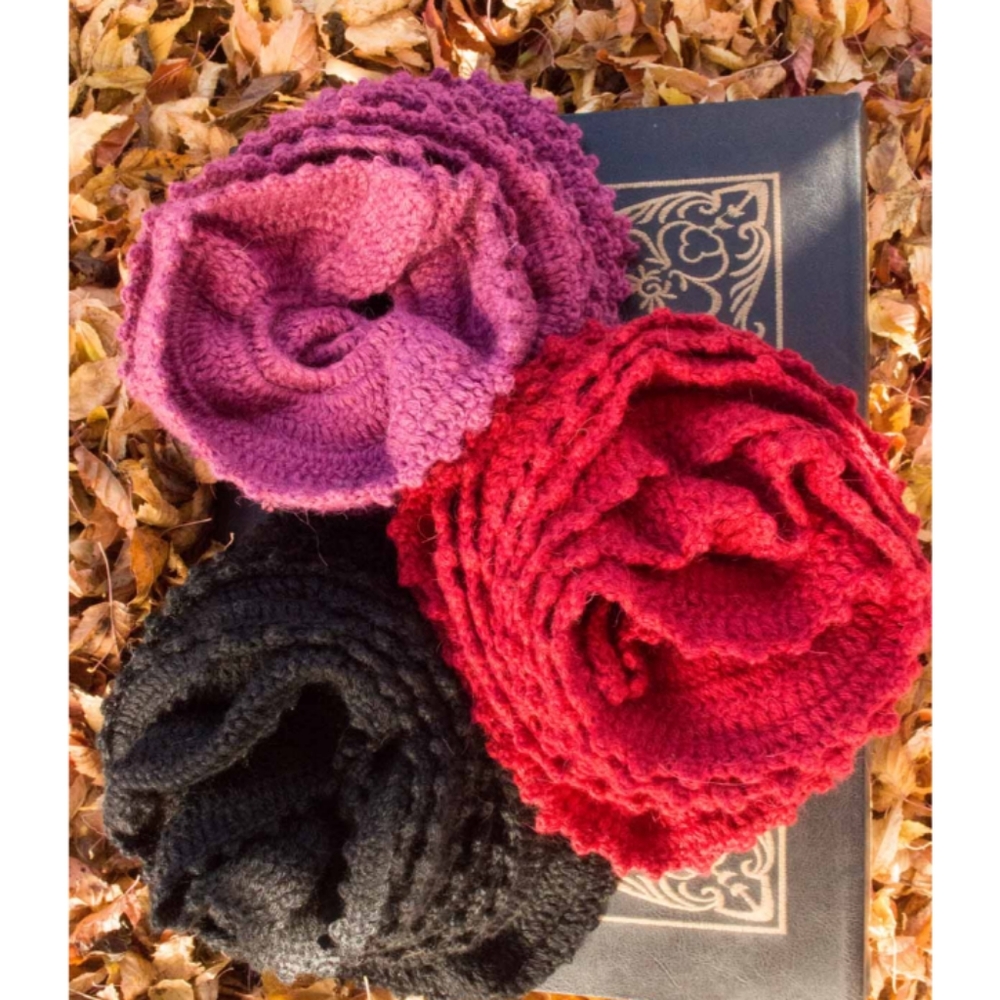 SUBROSE NWT 100% ALPACA Ribbed Ruffle Scarf - Picture 4 of 8